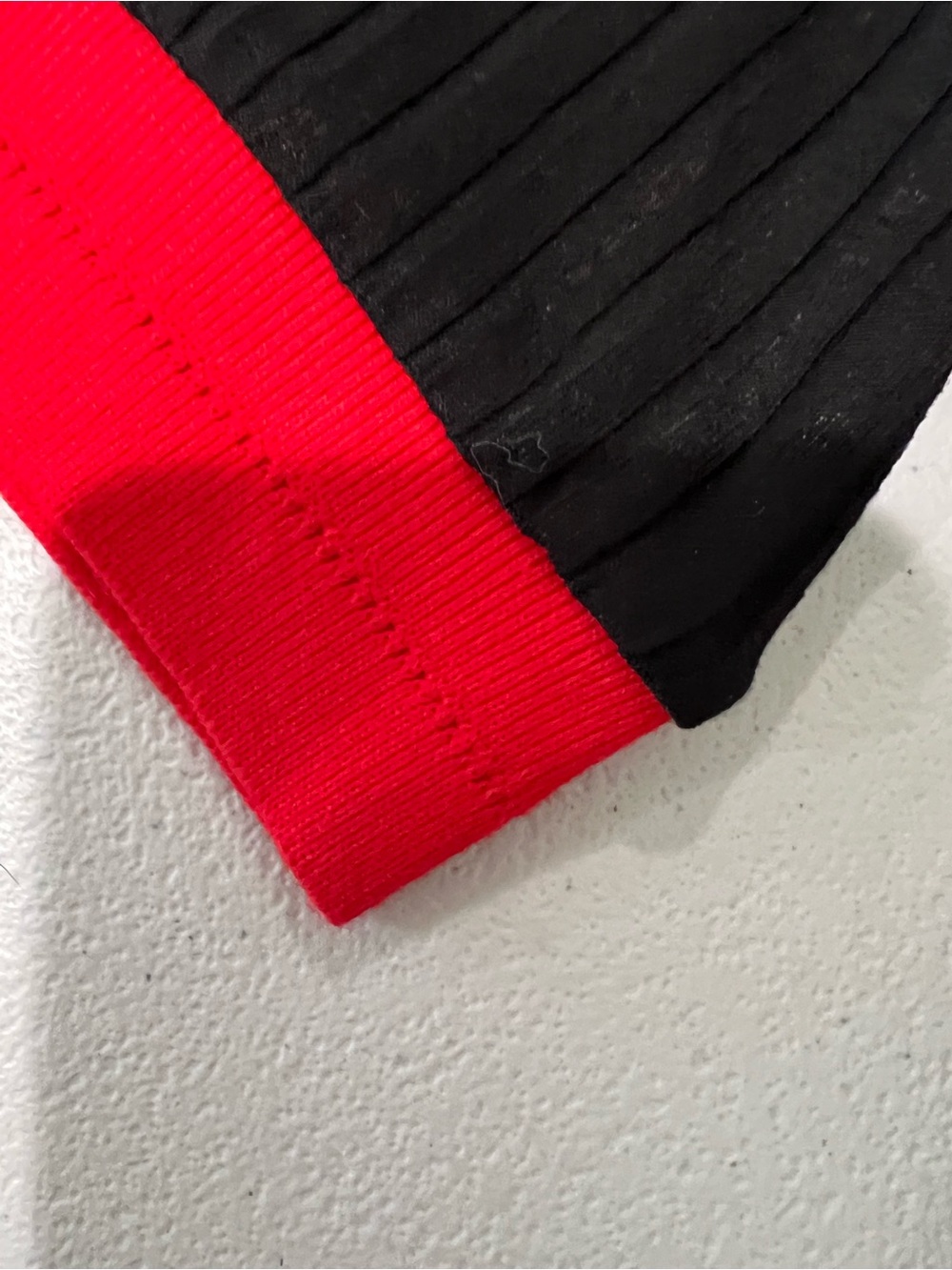 Zara Black Ribbed Short-Sleeve Top with Red Trim M - Picture 7 of 9